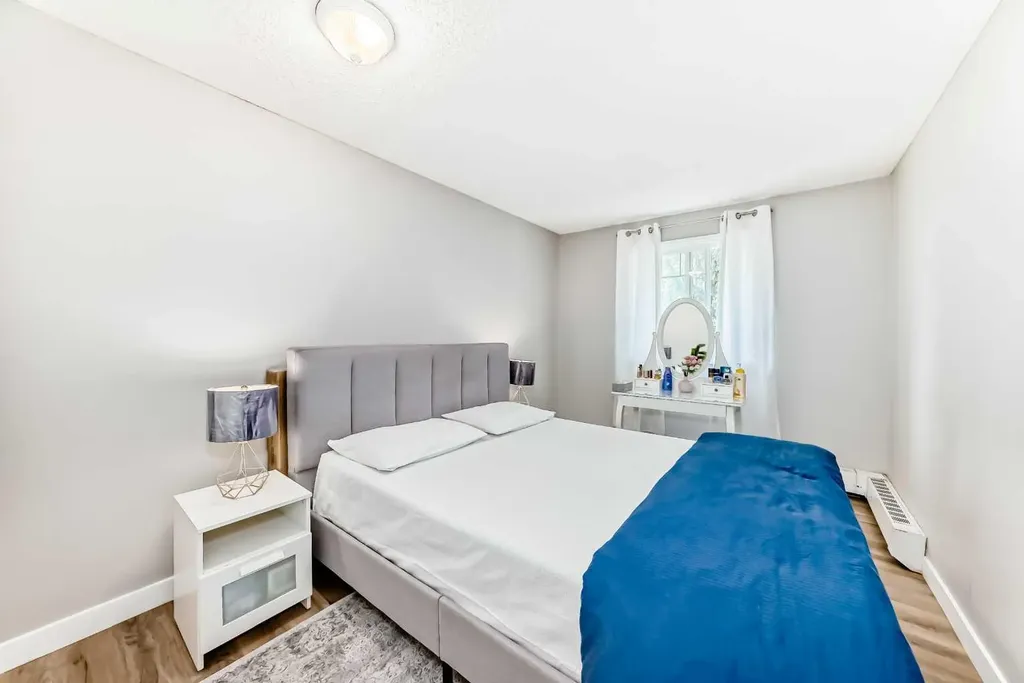 5601 Dalton Drive NW Calgary AB T3A 2E2