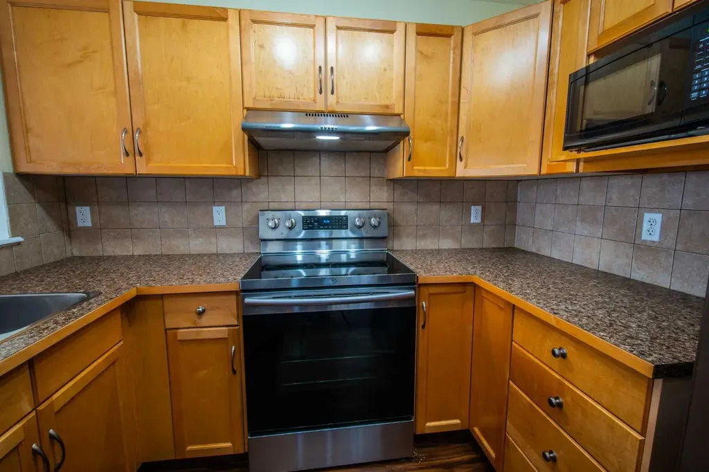 11 Saddlebrook Mews NE Calgary AB T3J 0B3