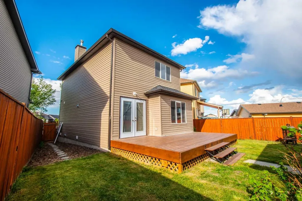 11 Saddlebrook Mews NE Calgary AB T3J 0B3