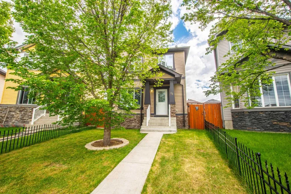 11 Saddlebrook Mews NE Calgary AB T3J 0B3