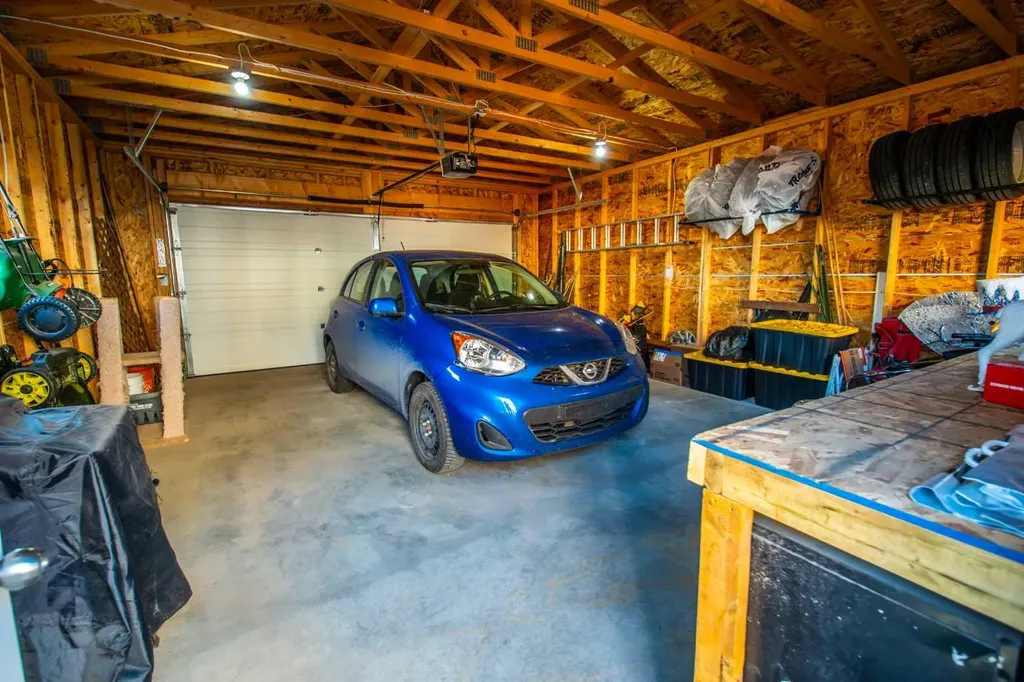 11 Saddlebrook Mews NE Calgary AB T3J 0B3
