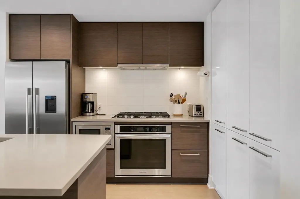 38 9 Street NE Calgary AB T2E 7X9