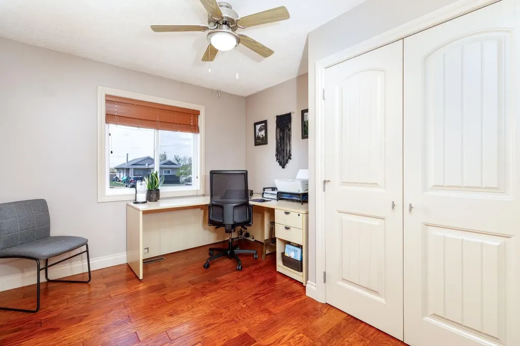 1805 27 Avenue Delburne AB T0M0v0