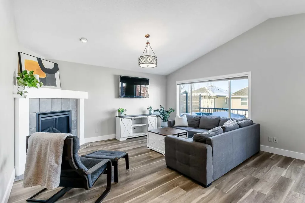 60 Auburn Glen Green SE Calgary AB T3M 0R2