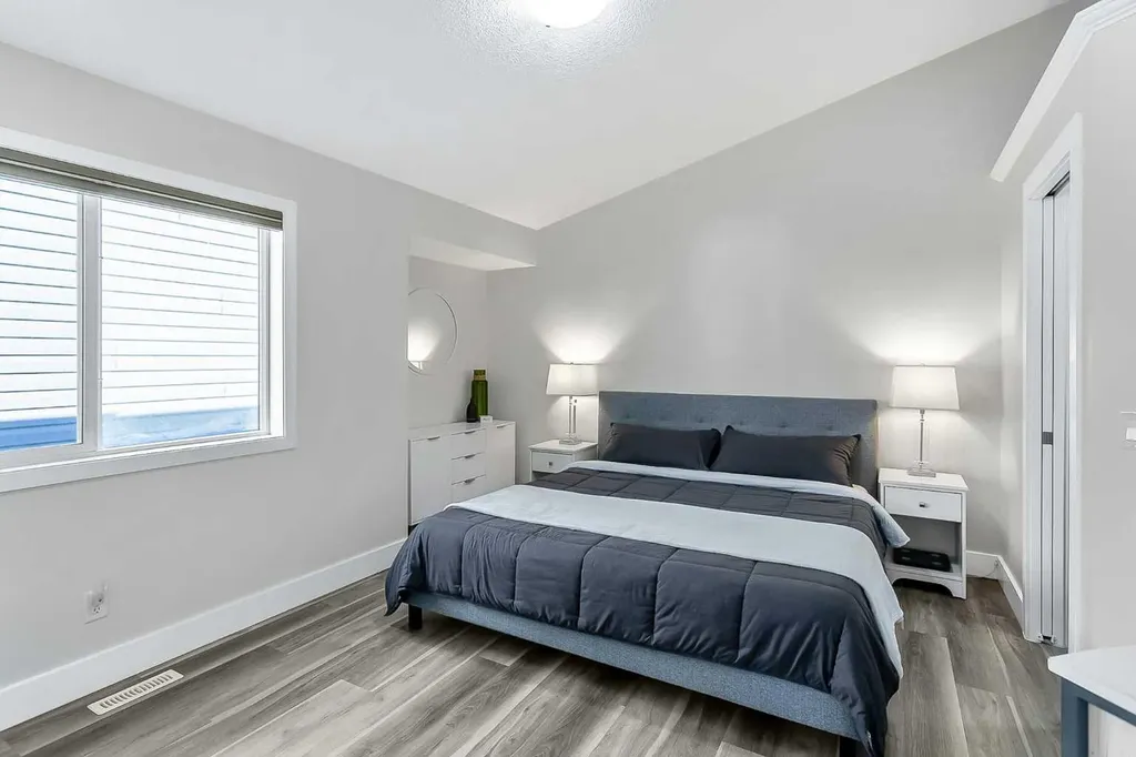 60 Auburn Glen Green SE Calgary AB T3M 0R2