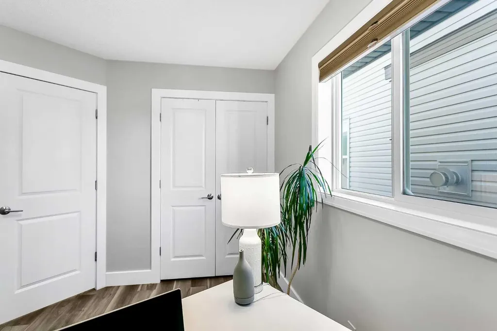 60 Auburn Glen Green SE Calgary AB T3M 0R2