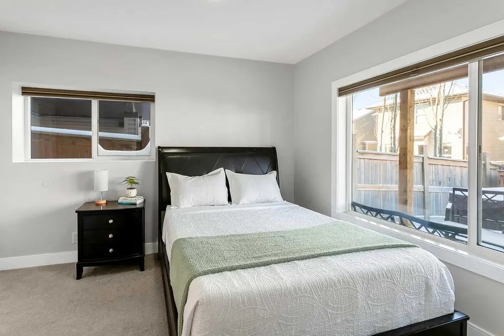 60 Auburn Glen Green SE Calgary AB T3M 0R2