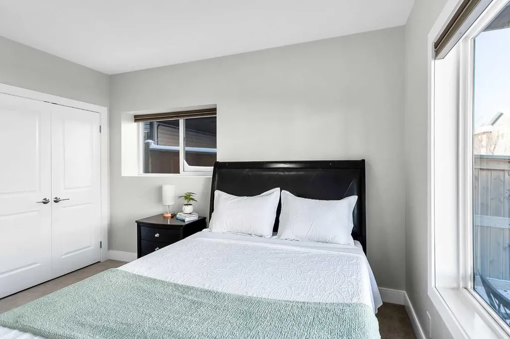 60 Auburn Glen Green SE Calgary AB T3M 0R2
