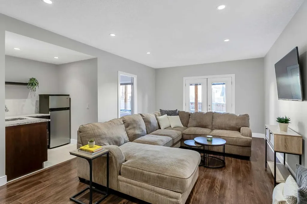 60 Auburn Glen Green SE Calgary AB T3M 0R2
