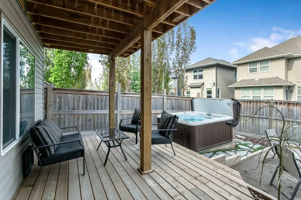 60 Auburn Glen Green SE Calgary AB T3M 0R2