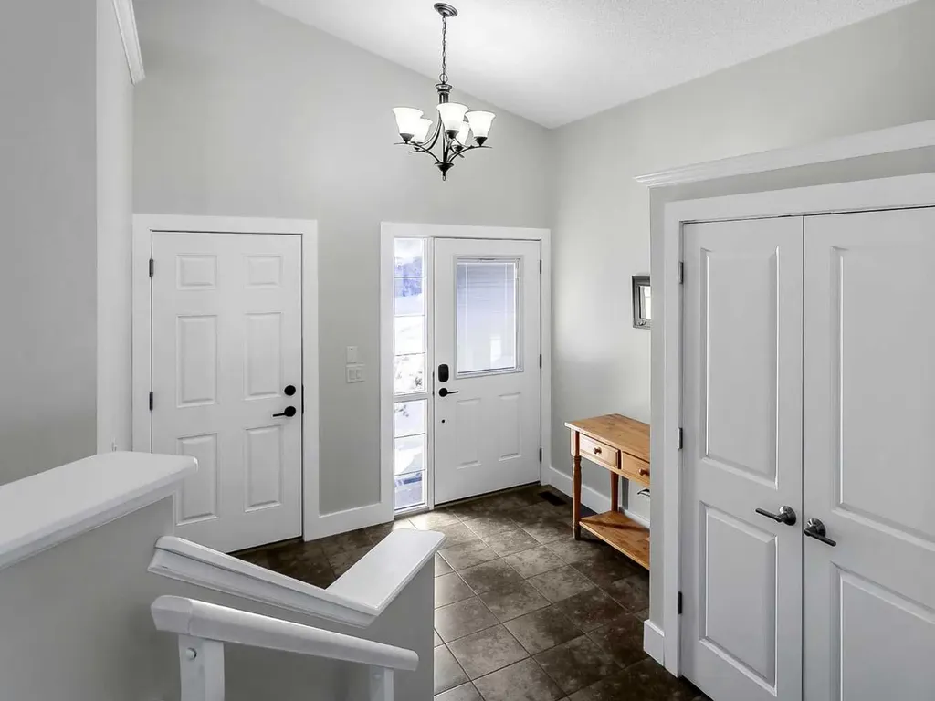 60 Auburn Glen Green SE Calgary AB T3M 0R2