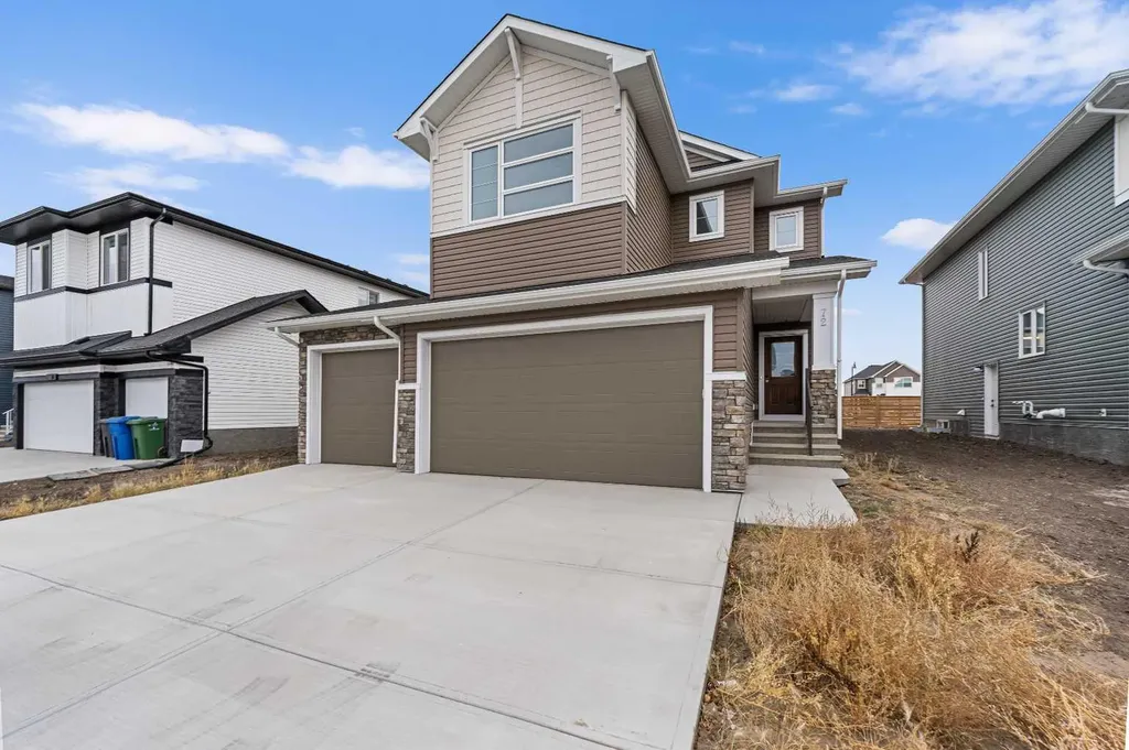72 Dawson Wharf Mount Chestermere AB T1X2X6