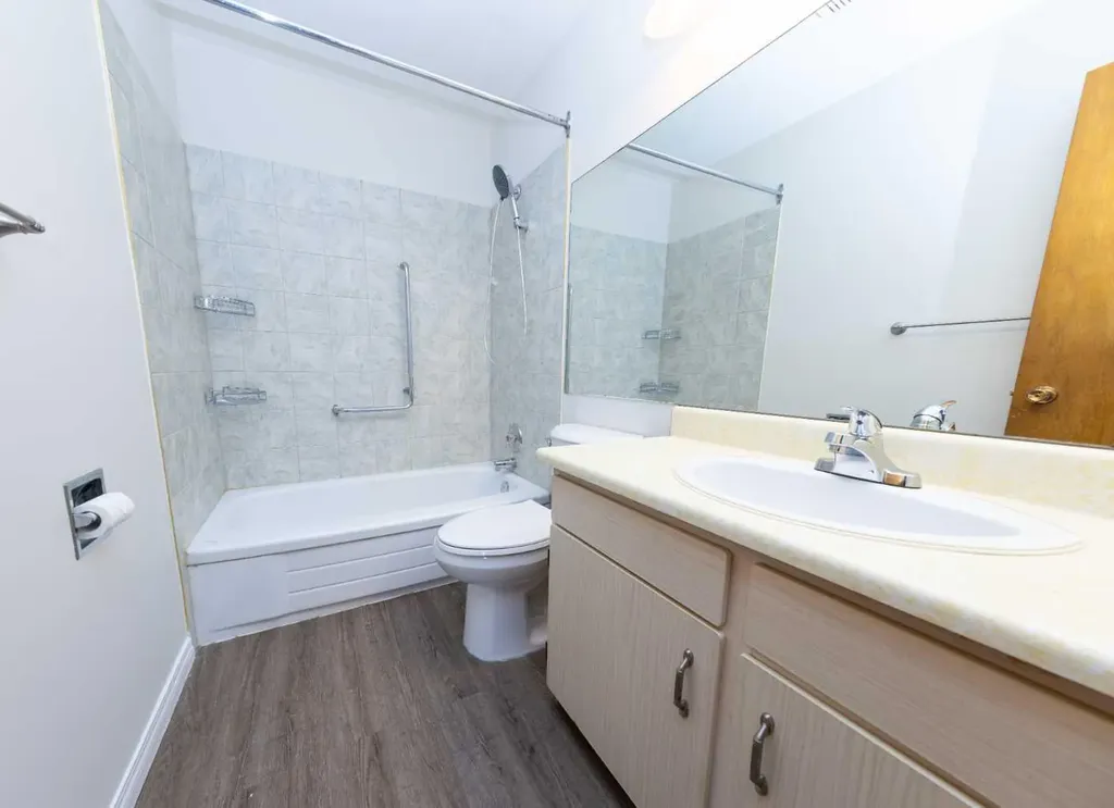 1132 Berkley Drive NW Calgary AB t3k1e4