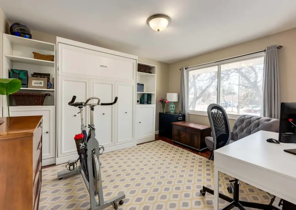 10012 Oakfield Drive SW Calgary AB T2V 4B4