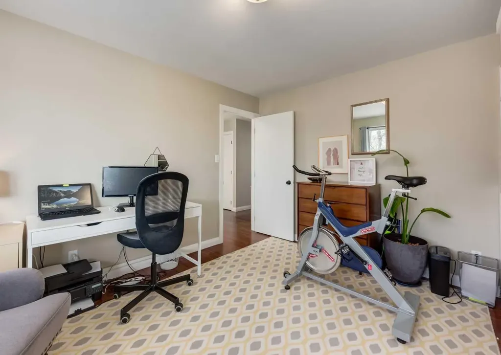 10012 Oakfield Drive SW Calgary AB T2V 4B4