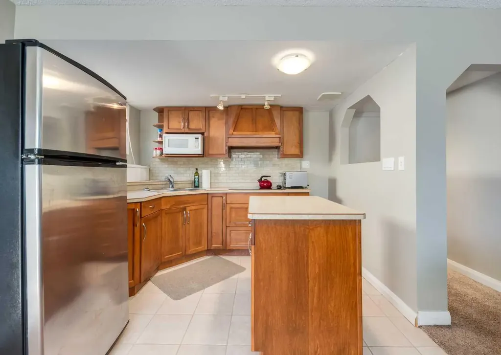 10012 Oakfield Drive SW Calgary AB T2V 4B4
