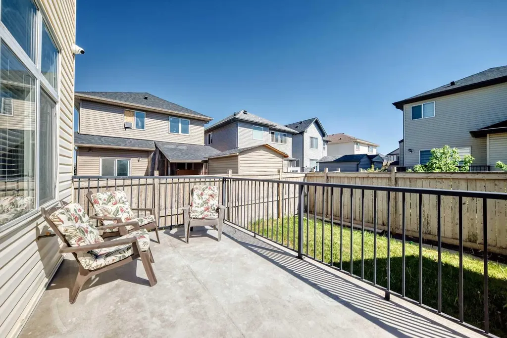 117 Saddlelake Grove NE Calgary AB T3J 0L1