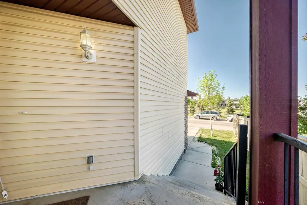 117 Saddlelake Grove NE Calgary AB T3J 0L1