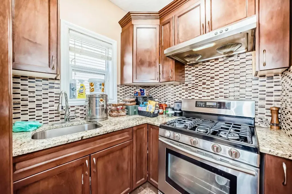 117 Saddlelake Grove NE Calgary AB T3J 0L1