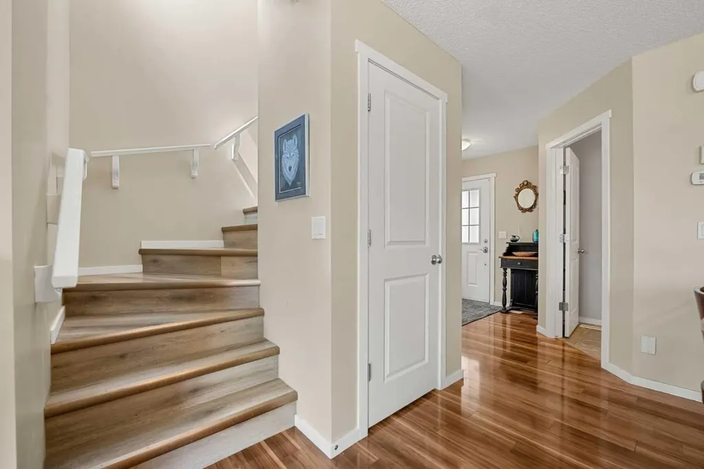 164 Sage Valley Drive NW Calgary AB t3r0e4