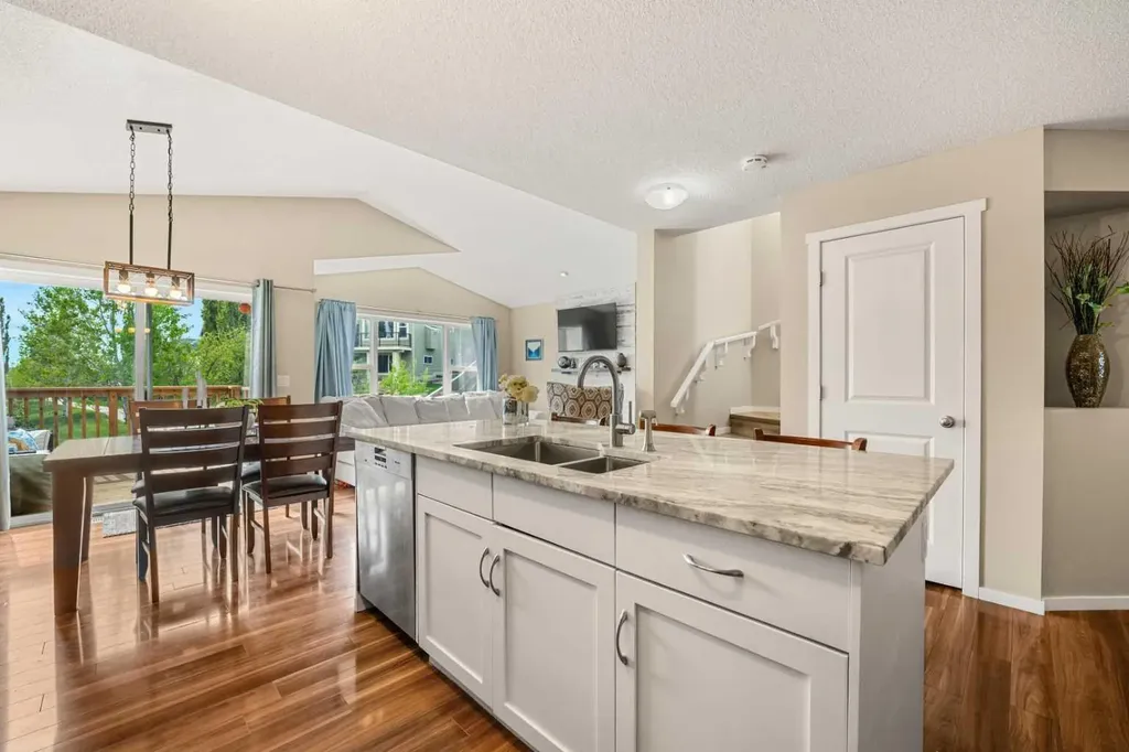 164 Sage Valley Drive NW Calgary AB t3r0e4