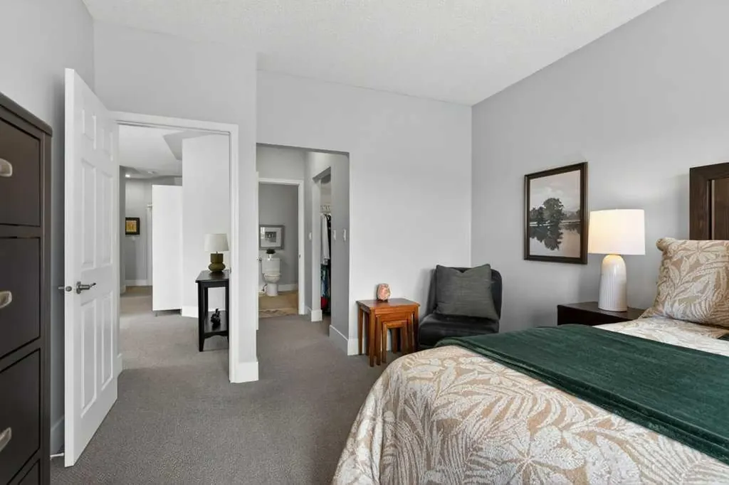 7451 Springbank Boulevard SW Calgary AB T3H 4K5
