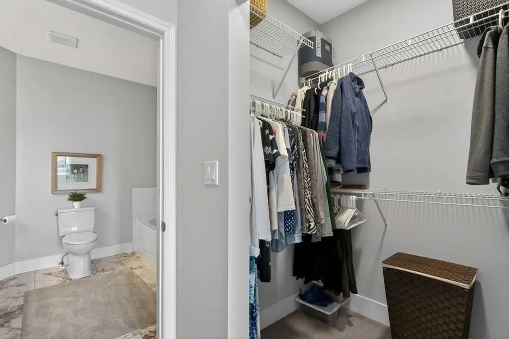 7451 Springbank Boulevard SW Calgary AB T3H 4K5