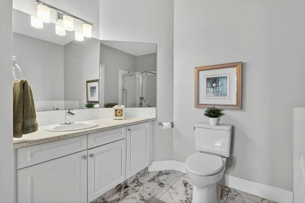 7451 Springbank Boulevard SW Calgary AB T3H 4K5