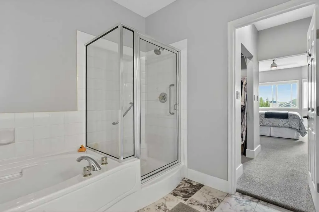 7451 Springbank Boulevard SW Calgary AB T3H 4K5