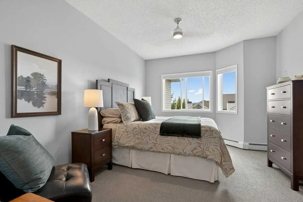 7451 Springbank Boulevard SW Calgary AB T3H 4K5