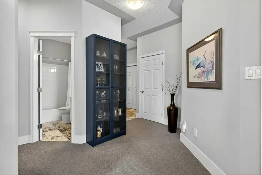 7451 Springbank Boulevard SW Calgary AB T3H 4K5