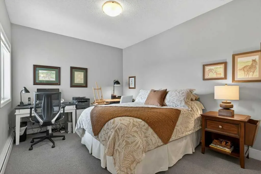 7451 Springbank Boulevard SW Calgary AB T3H 4K5