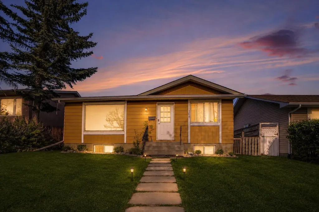 168 Castlebrook Drive NE Calgary AB t3j5k2