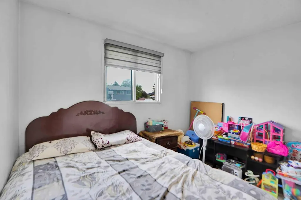 168 Castlebrook Drive NE Calgary AB t3j5k2