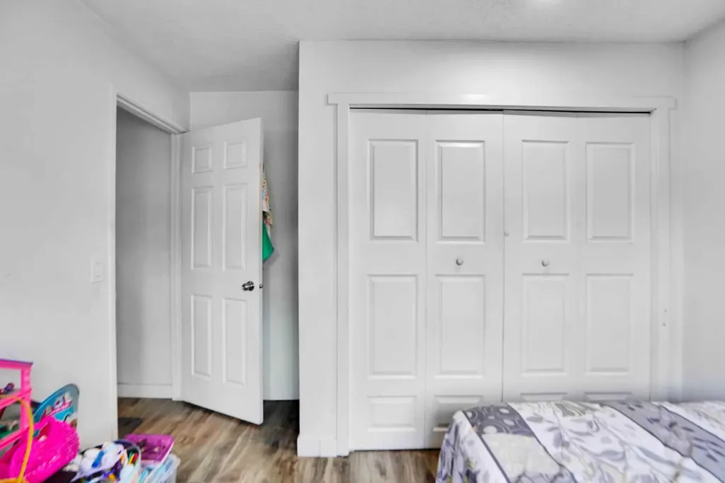 168 Castlebrook Drive NE Calgary AB t3j5k2