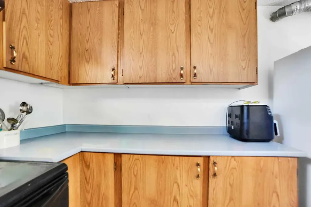 168 Castlebrook Drive NE Calgary AB t3j5k2