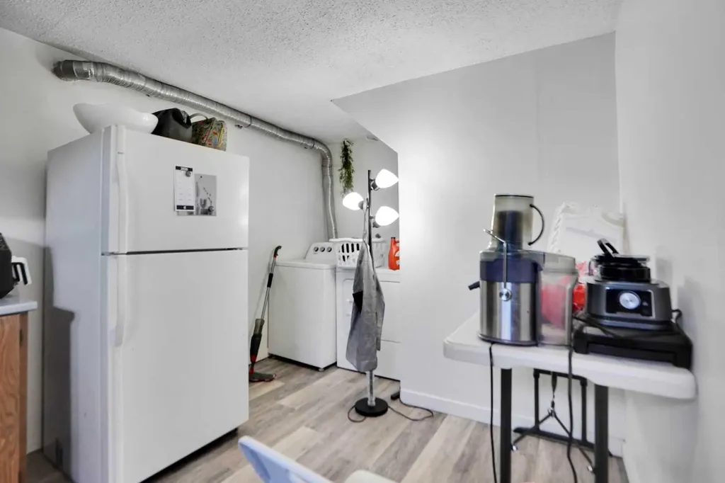 168 Castlebrook Drive NE Calgary AB t3j5k2