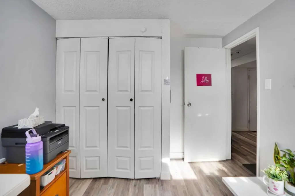 168 Castlebrook Drive NE Calgary AB t3j5k2