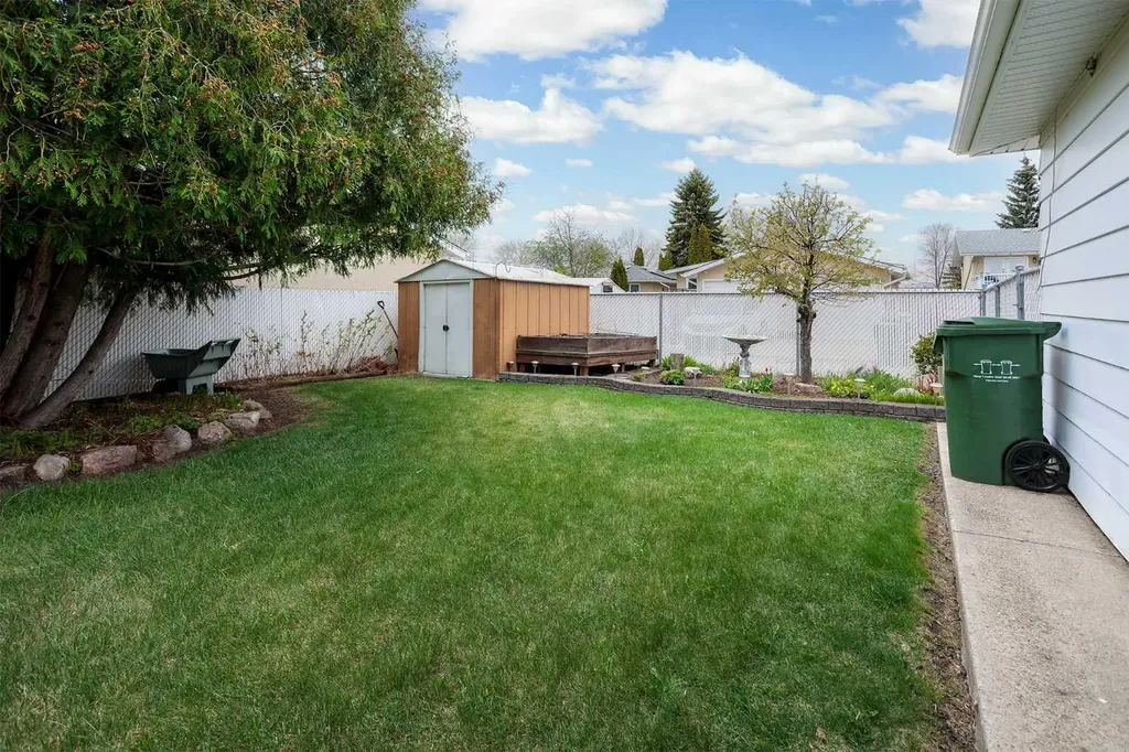 70 Nootka Road Leduc AB T9E 4J6