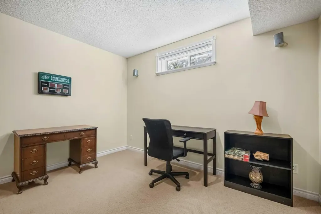 268 Douglas Woods Drive SE Calgary AB T2Z 2E9
