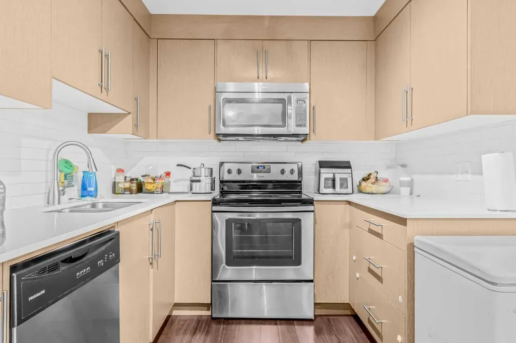 302 Skyview Ranch Drive NE Calgary AB T3N 0P5