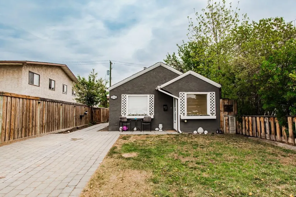 10306 106 Avenue Grande Prairie AB T8V 1K4