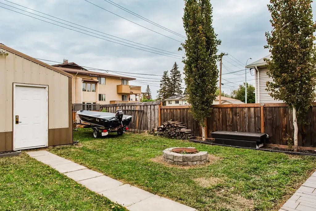 10306 106 Avenue Grande Prairie AB T8V 1K4