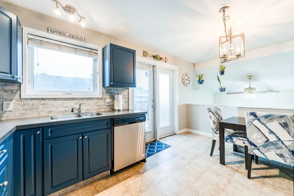685 3 Avenue W Drumheller AB T0J 0Y2