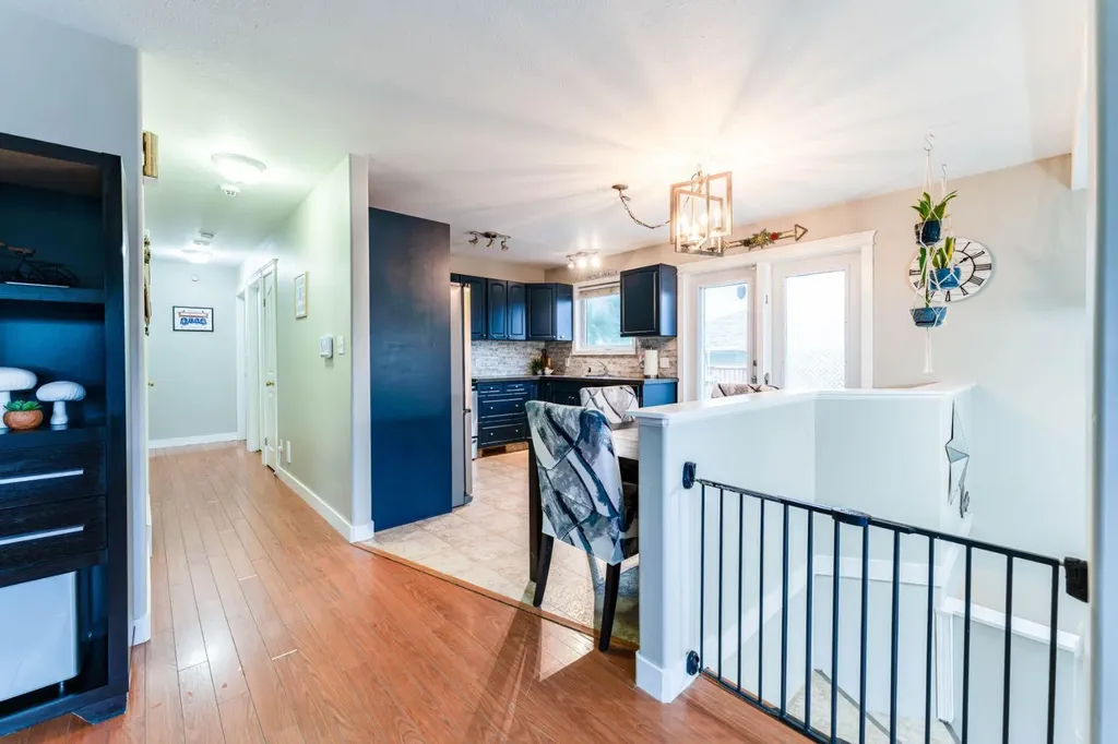 685 3 Avenue W Drumheller AB T0J 0Y2