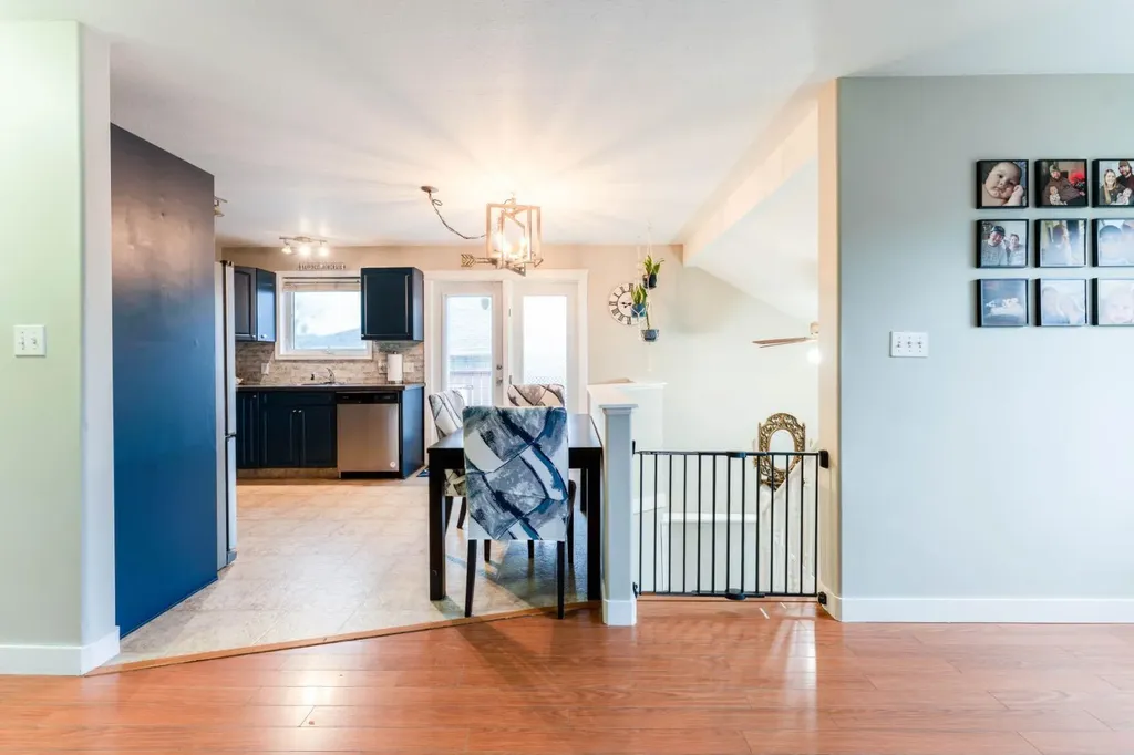 685 3 Avenue W Drumheller AB T0J 0Y2