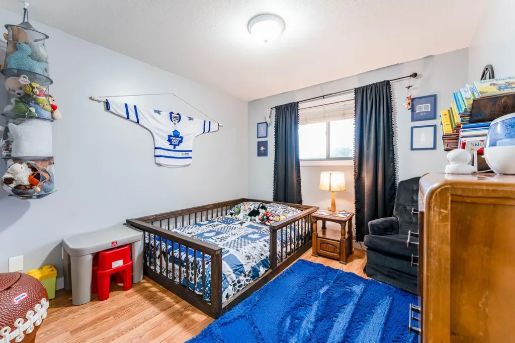 685 3 Avenue W Drumheller AB T0J 0Y2