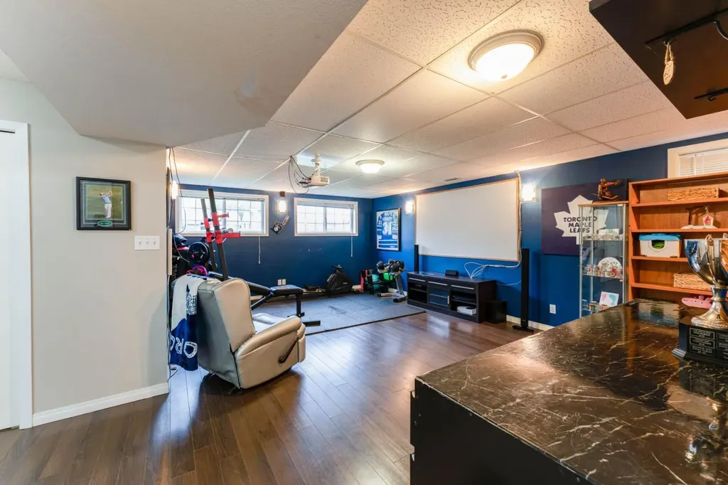 685 3 Avenue W Drumheller AB T0J 0Y2