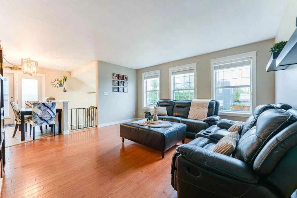 685 3 Avenue W Drumheller AB T0J 0Y2