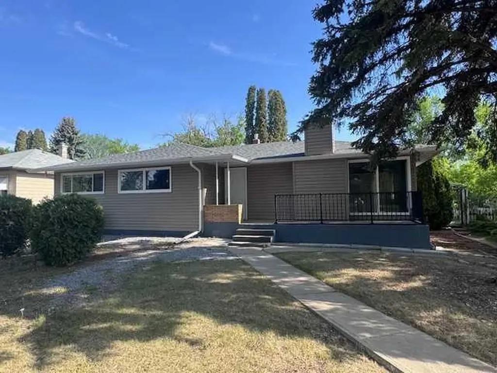 508 2 Avenue W Brooks AB T1R 0A9